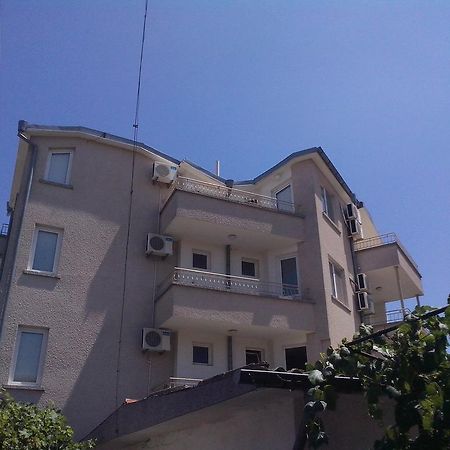 Guest House Krasi Chernomorets Bagian luar foto
