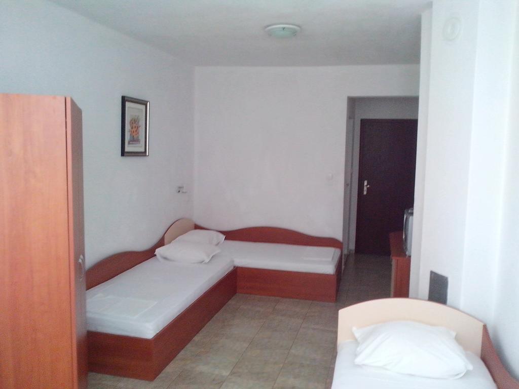Guest House Krasi Chernomorets Ruang foto