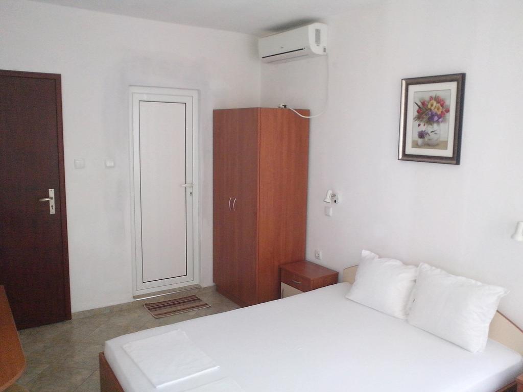 Guest House Krasi Chernomorets Ruang foto