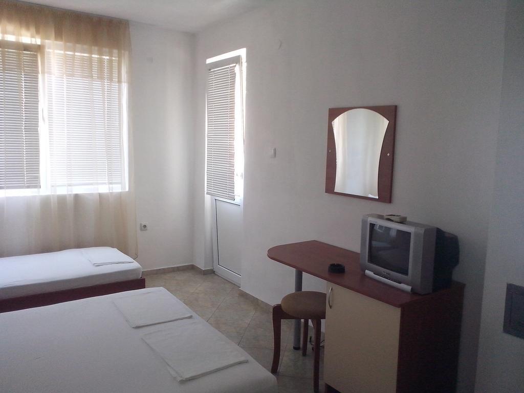 Guest House Krasi Chernomorets Ruang foto