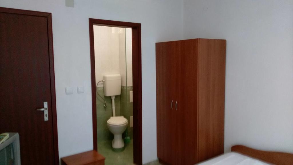 Guest House Krasi Chernomorets Bagian luar foto